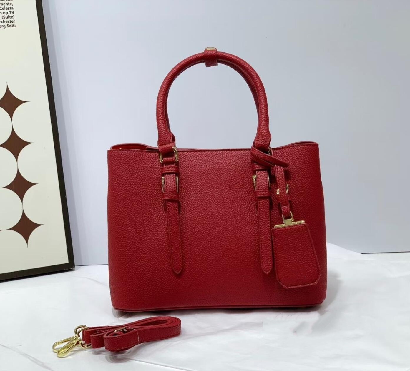 Black Leather Top Handle Tote  – Women Bags Prada Bewertung und Preis