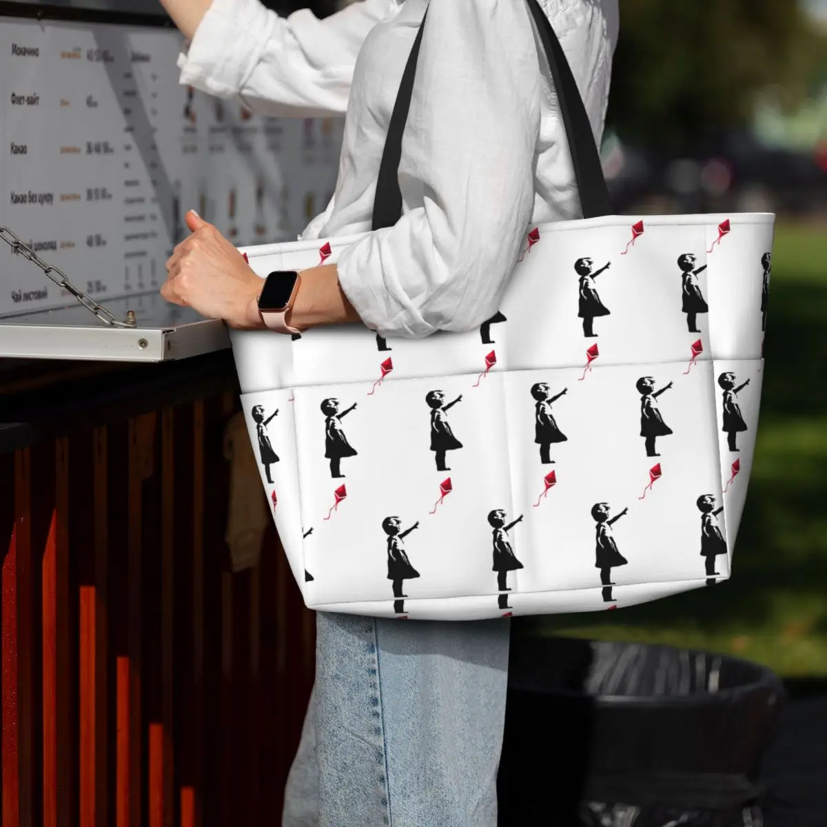 Ethereum X Banksy Balloon Girl – Women X Bags Bewertung und Preis