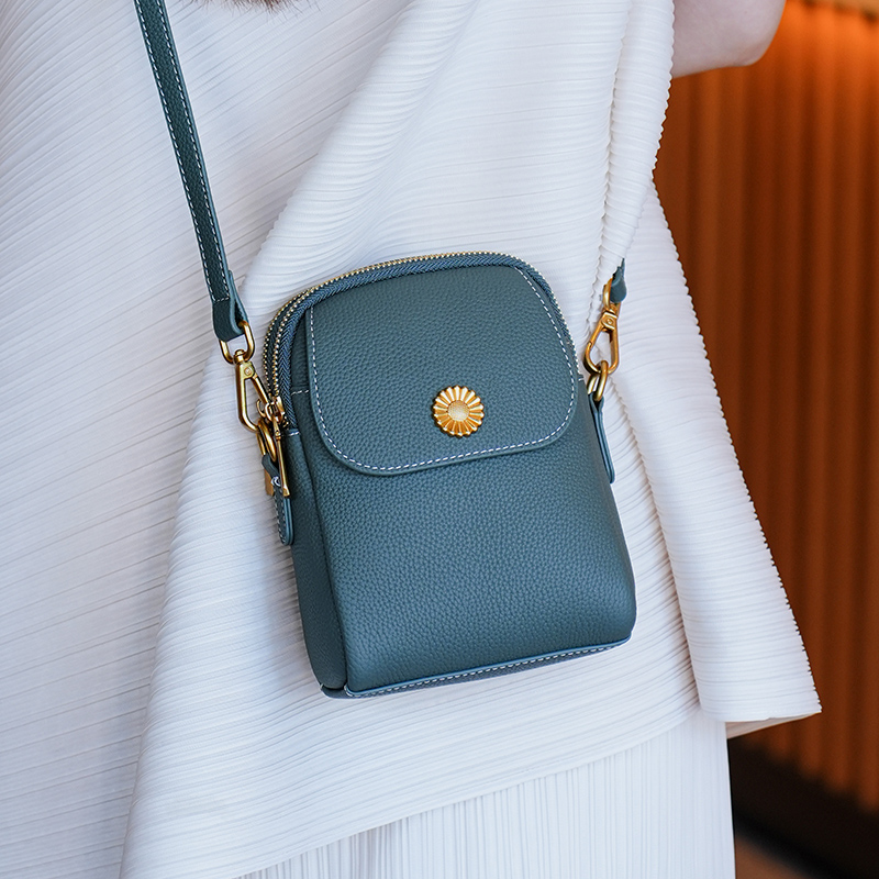 Faionable Lightweight Leather  – Women X Bags Bewertung und Preis