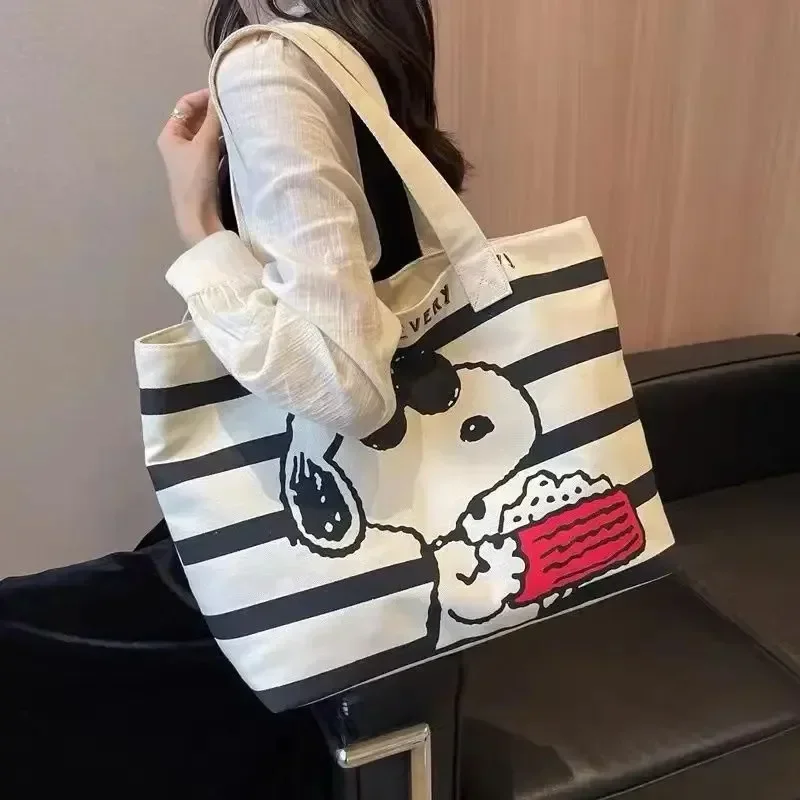 Snoopy Cartoon Large Capacity  – Women Bags Medium Size Bewertung und Preis